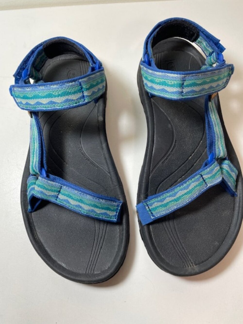Teva Strappy Sandals Size 8 Excellent